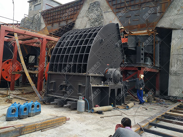 重錘式破碎機(jī)